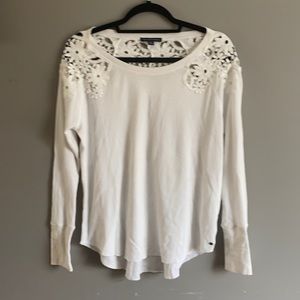 American Eagle crocheted lace detail thermal
